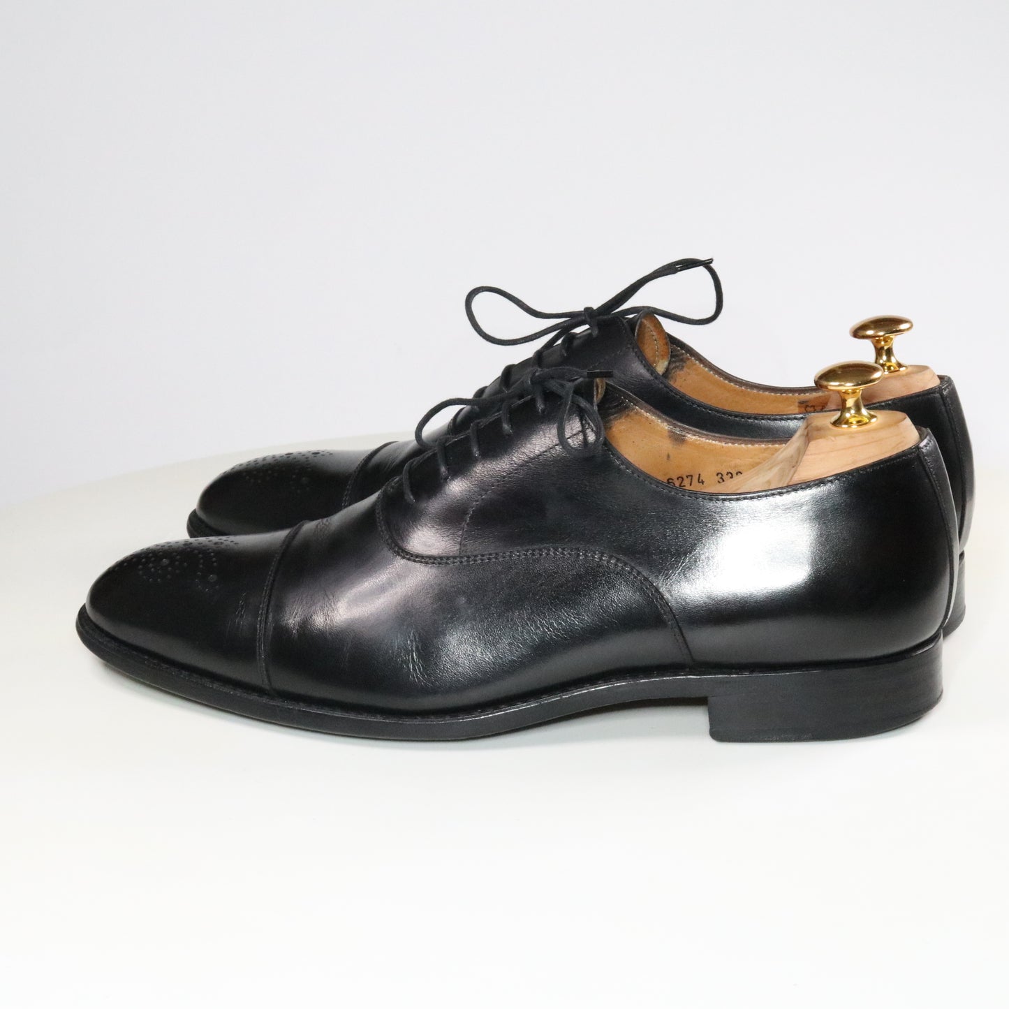 MackJames (Carlos Santos) Medallion cap toe Oxford