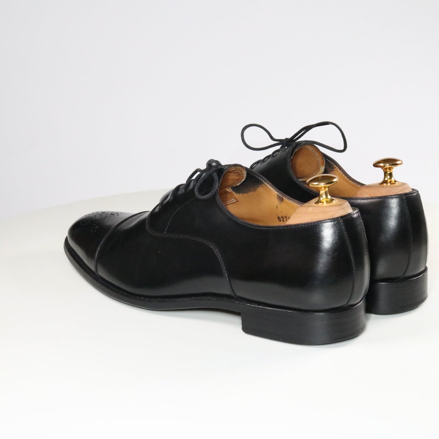 MackJames (Carlos Santos) Medallion cap toe Oxford