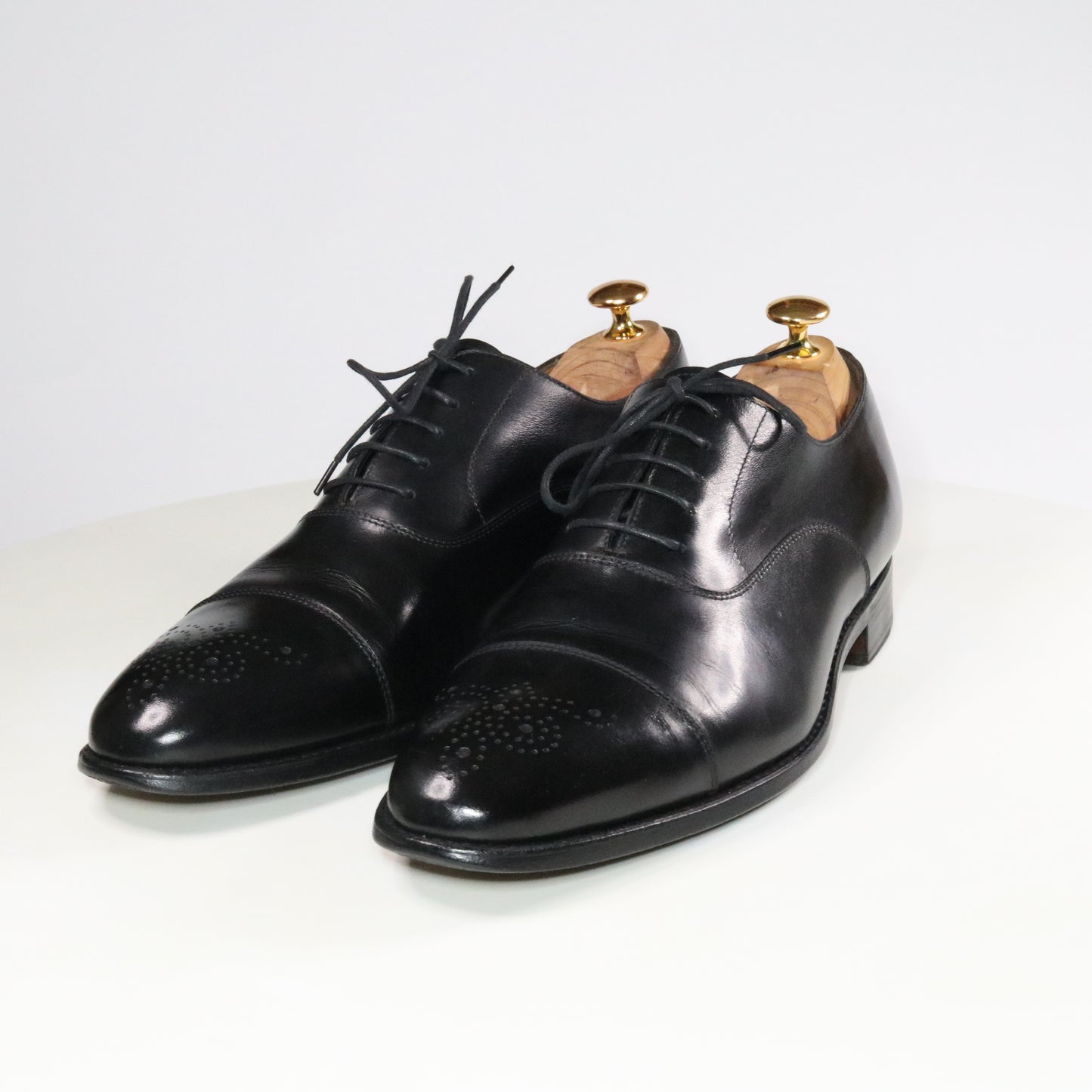 MackJames (Carlos Santos) Medallion cap toe Oxford