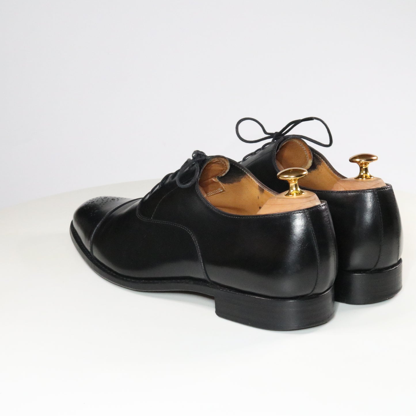 MackJames (Carlos Santos) Medallion cap toe Oxford