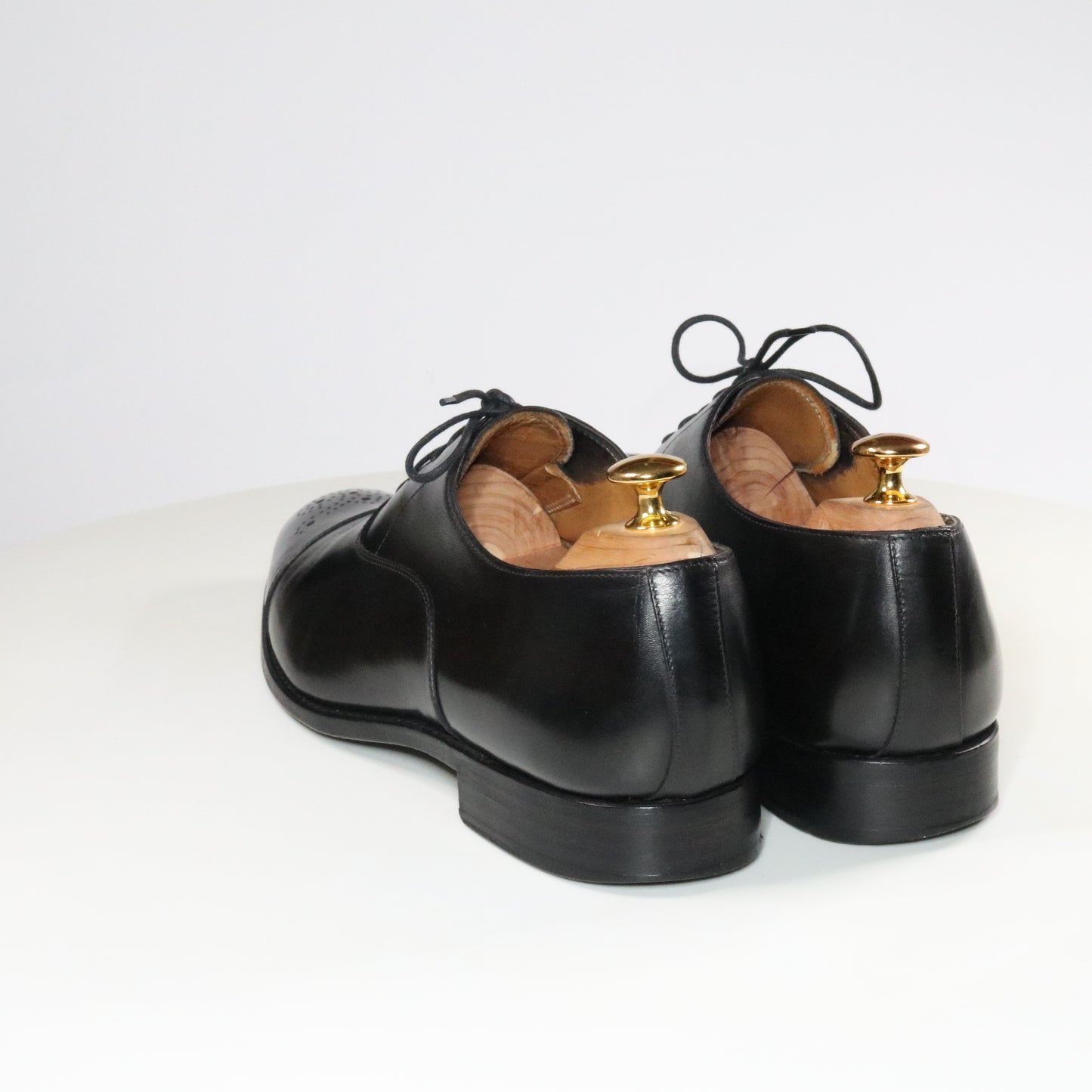 MackJames (Carlos Santos) Medallion cap toe Oxford