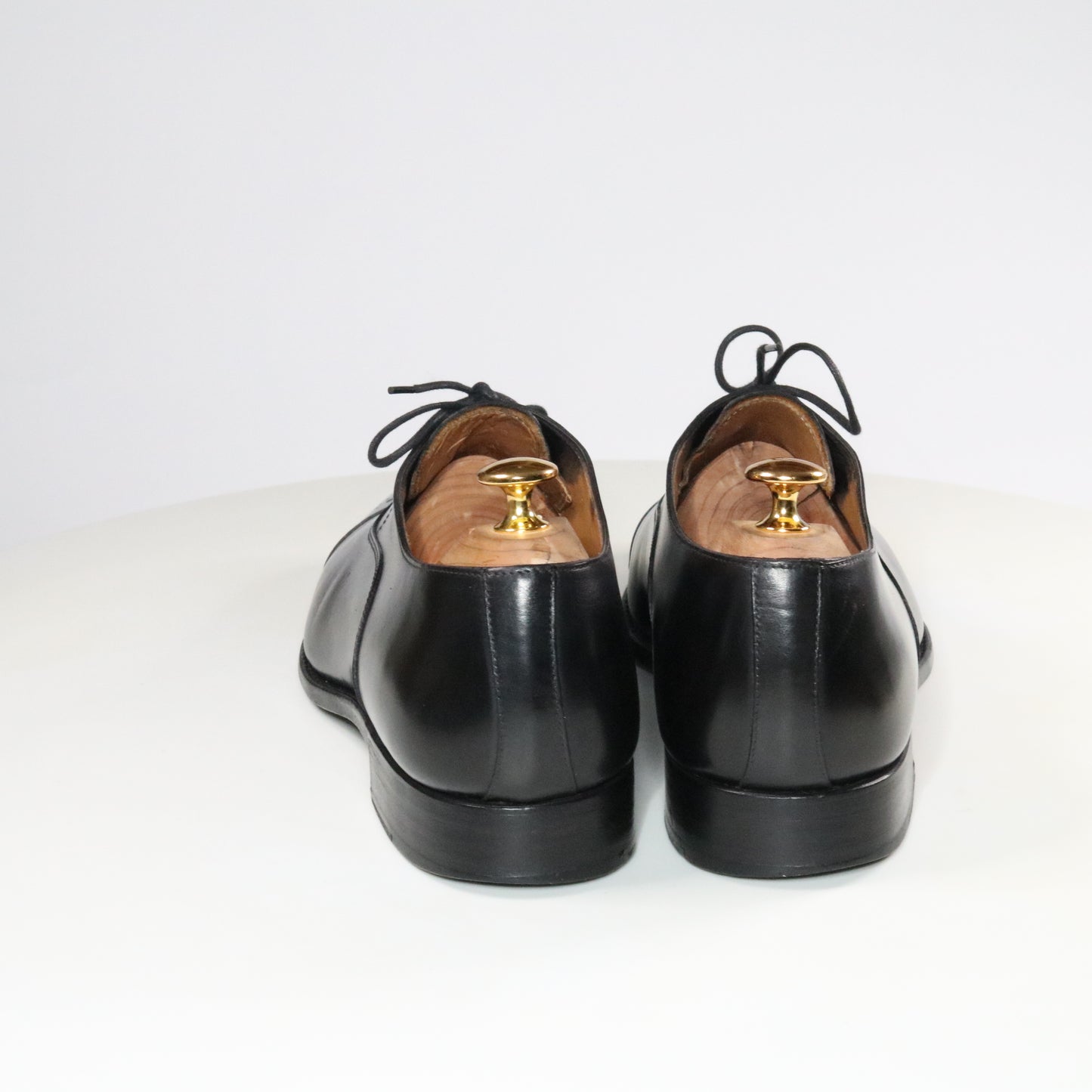 MackJames (Carlos Santos) Medallion cap toe Oxford