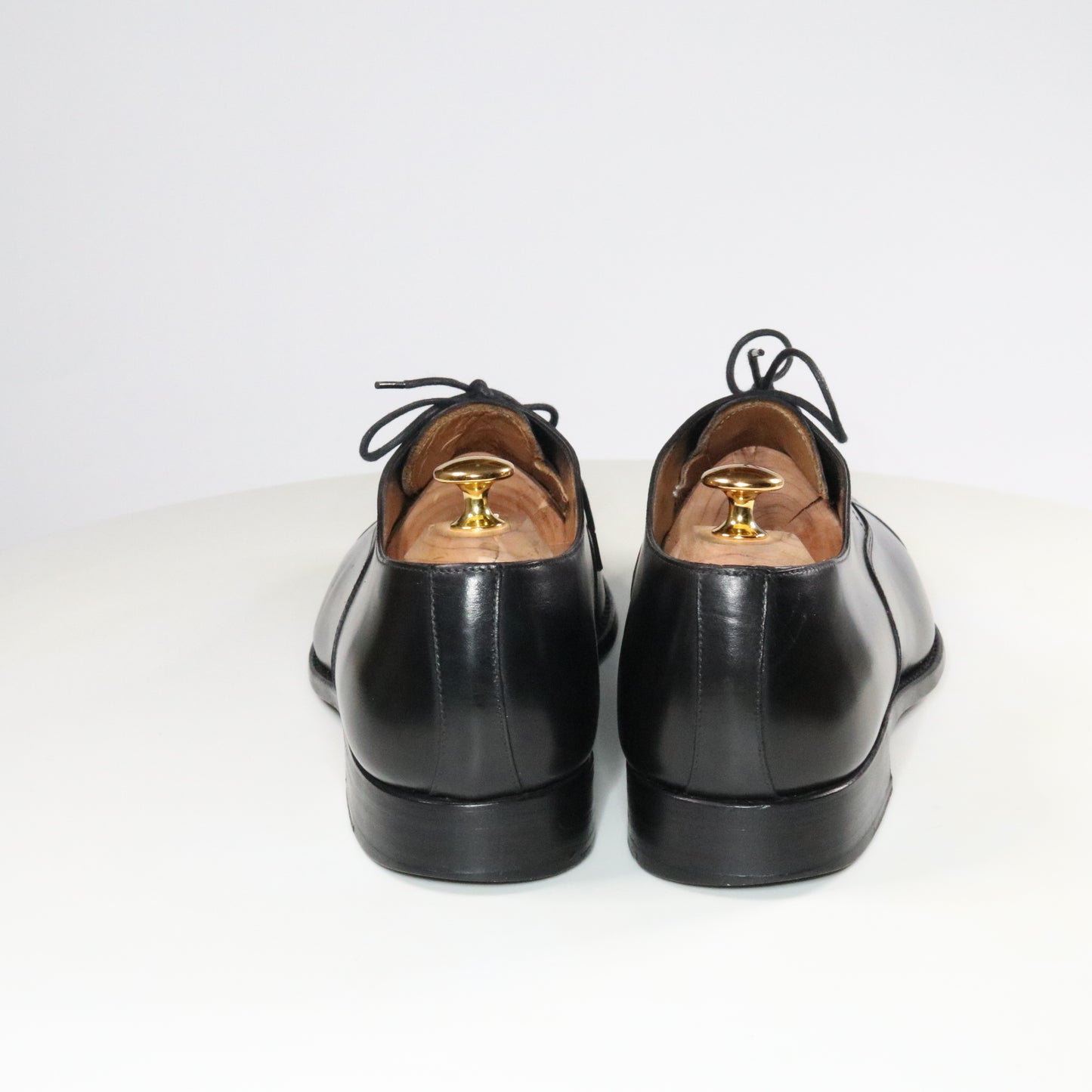 MackJames (Carlos Santos) Medallion cap toe Oxford