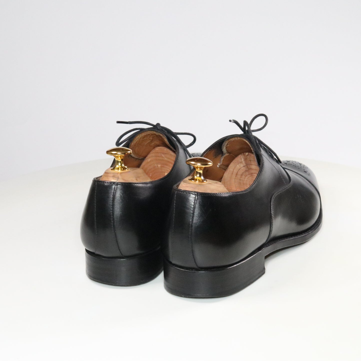 MackJames (Carlos Santos) Medallion cap toe Oxford