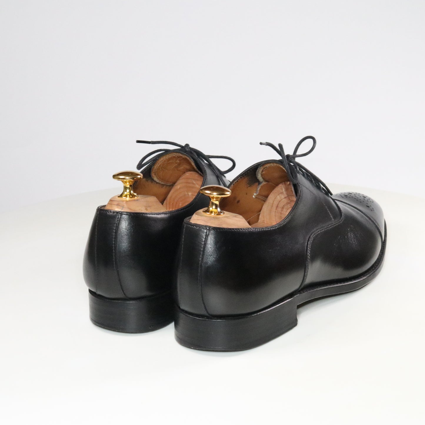 MackJames (Carlos Santos) Medallion cap toe Oxford