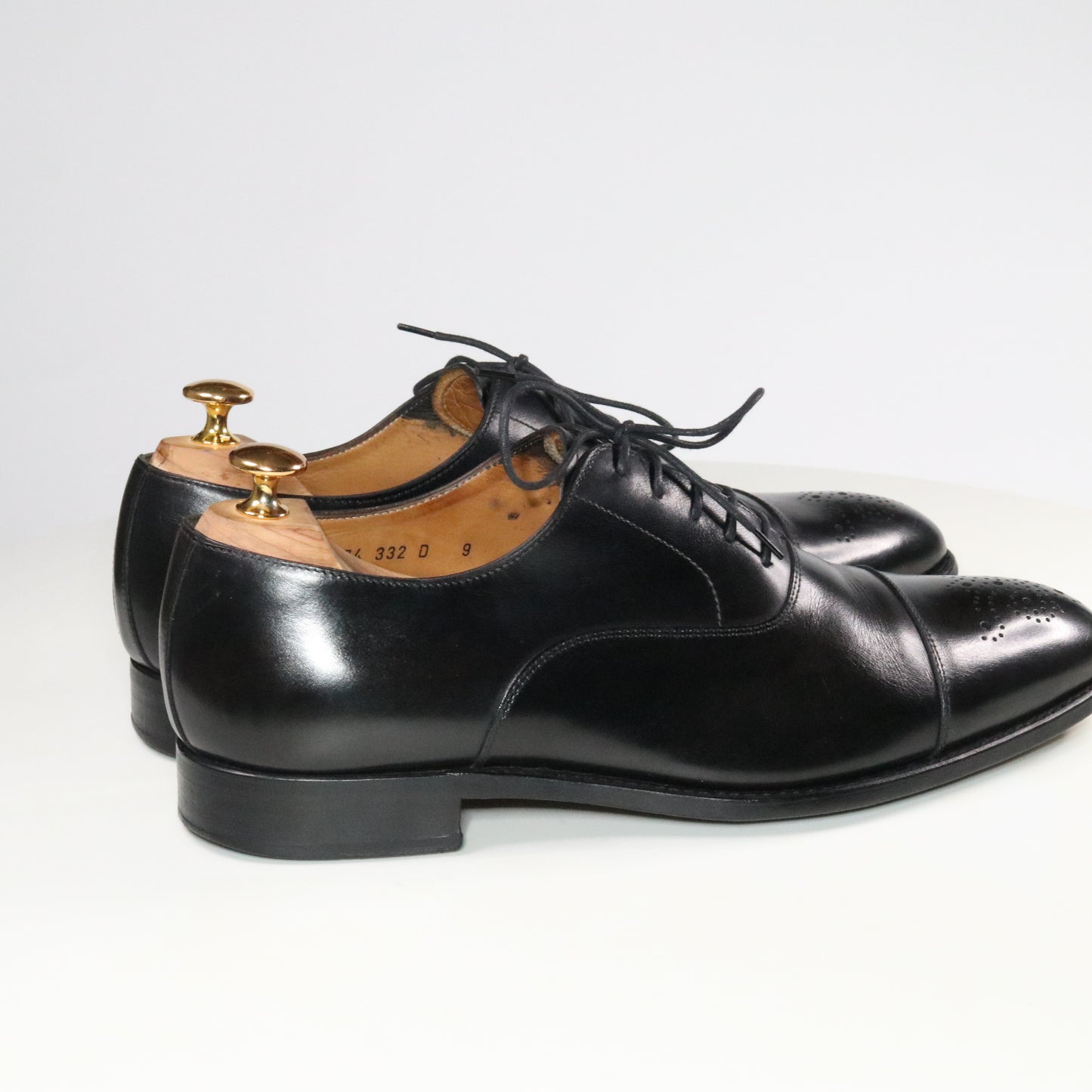 MackJames (Carlos Santos) Medallion cap toe Oxford