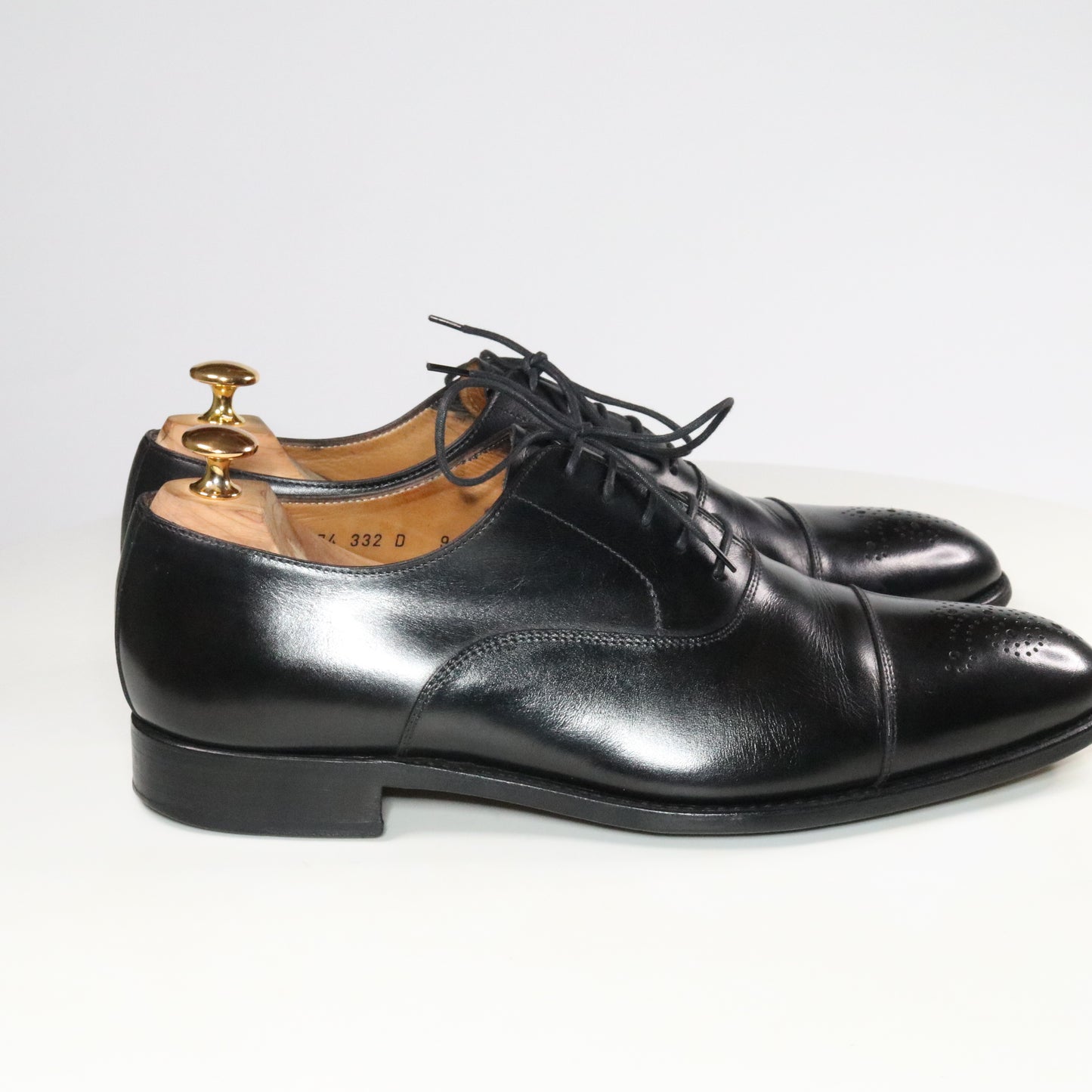 MackJames (Carlos Santos) Medallion cap toe Oxford