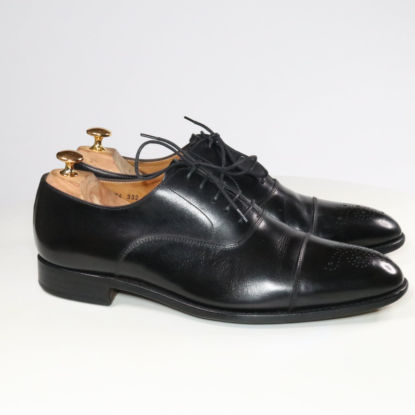 MackJames (Carlos Santos) Medallion cap toe Oxford