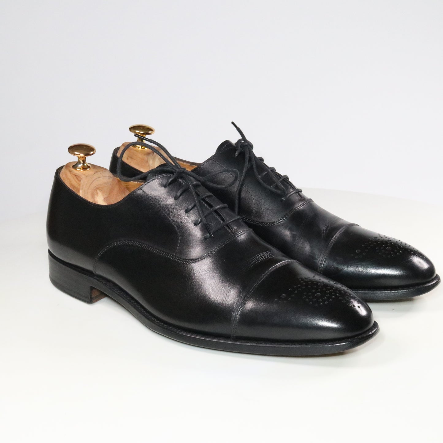 MackJames (Carlos Santos) Medallion cap toe Oxford