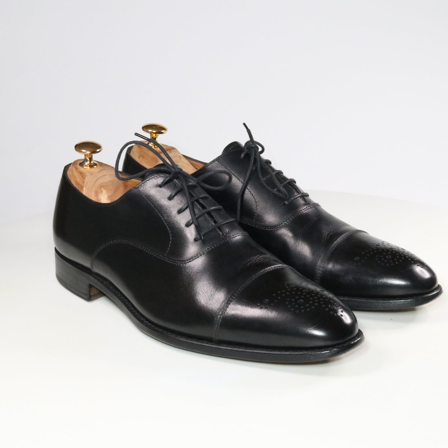 MackJames (Carlos Santos) Medallion cap toe Oxford