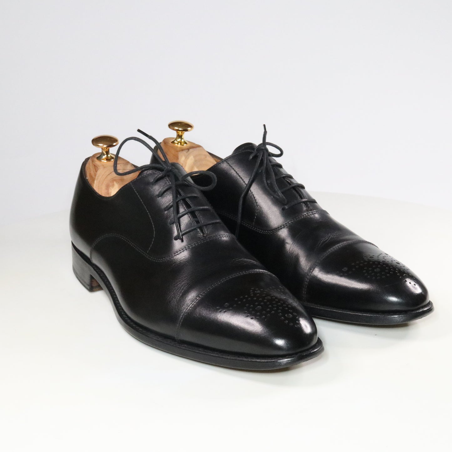 MackJames (Carlos Santos) Medallion cap toe Oxford