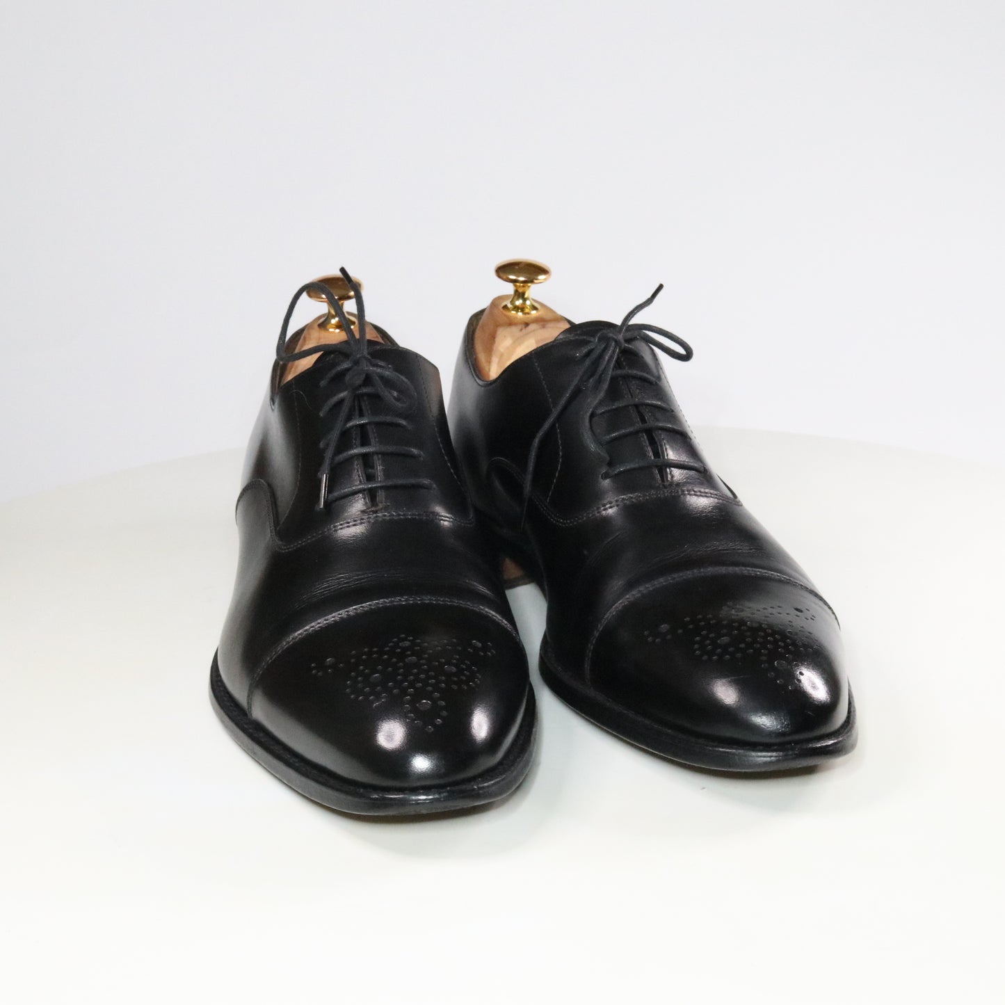 MackJames (Carlos Santos) Medallion cap toe Oxford