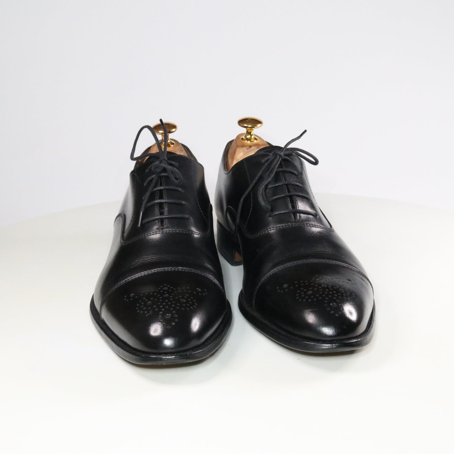 MackJames (Carlos Santos) Medallion cap toe Oxford