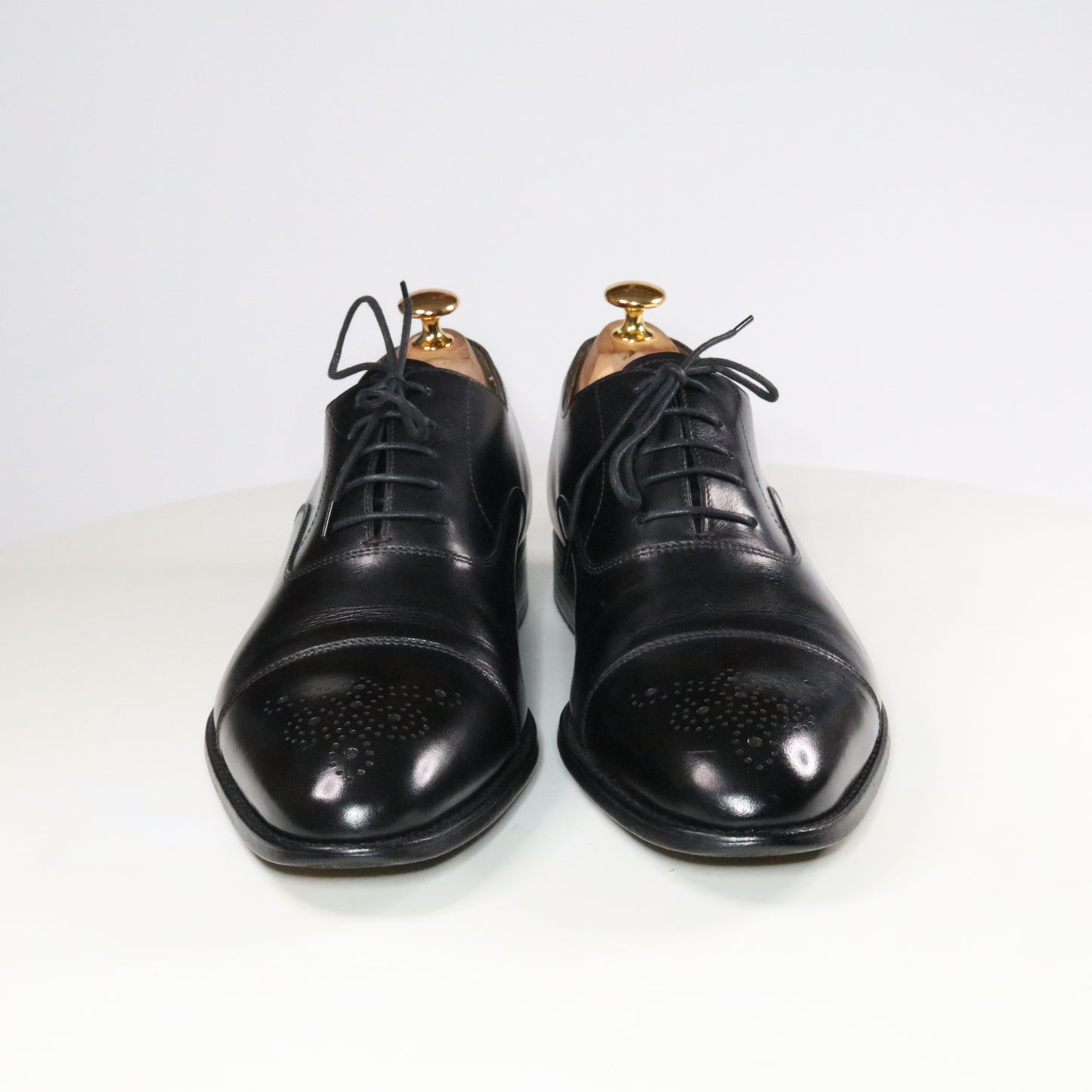 MackJames (Carlos Santos) Medallion cap toe Oxford