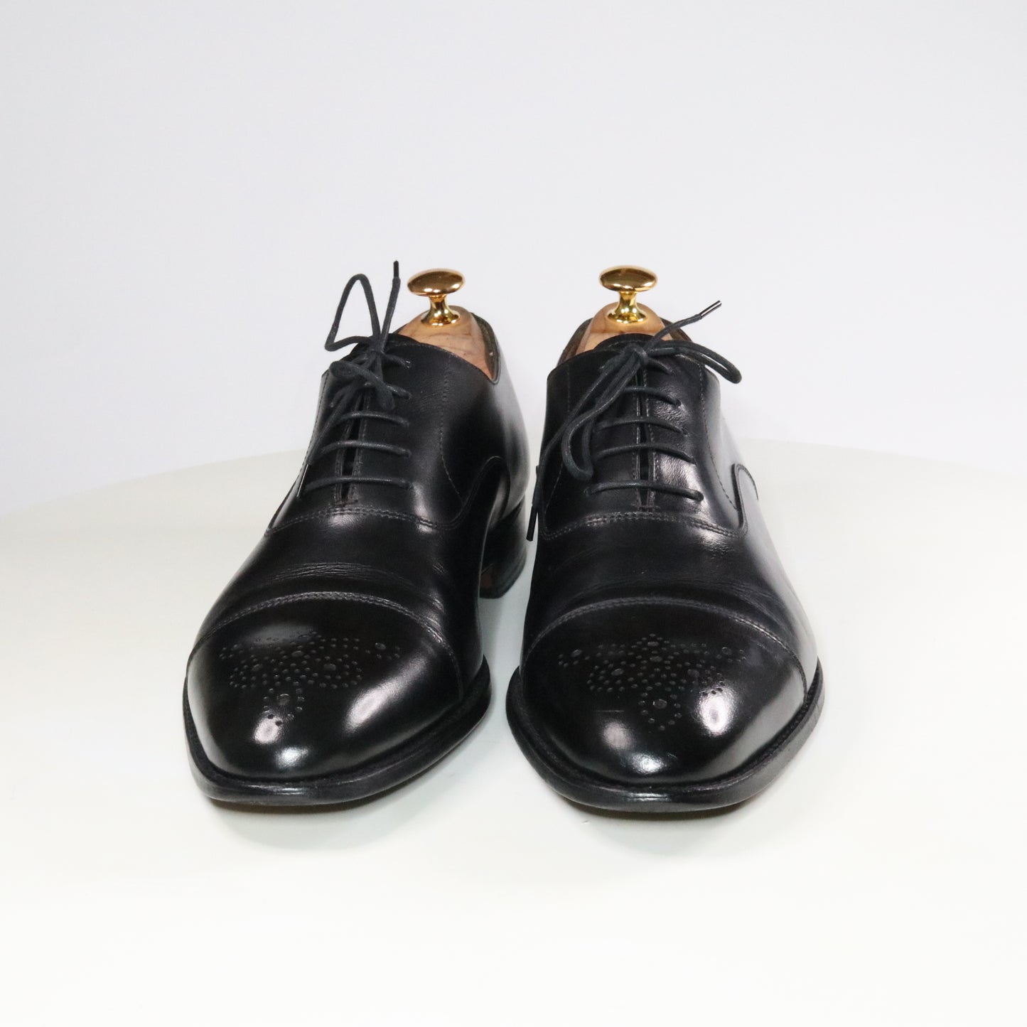 MackJames (Carlos Santos) Medallion cap toe Oxford