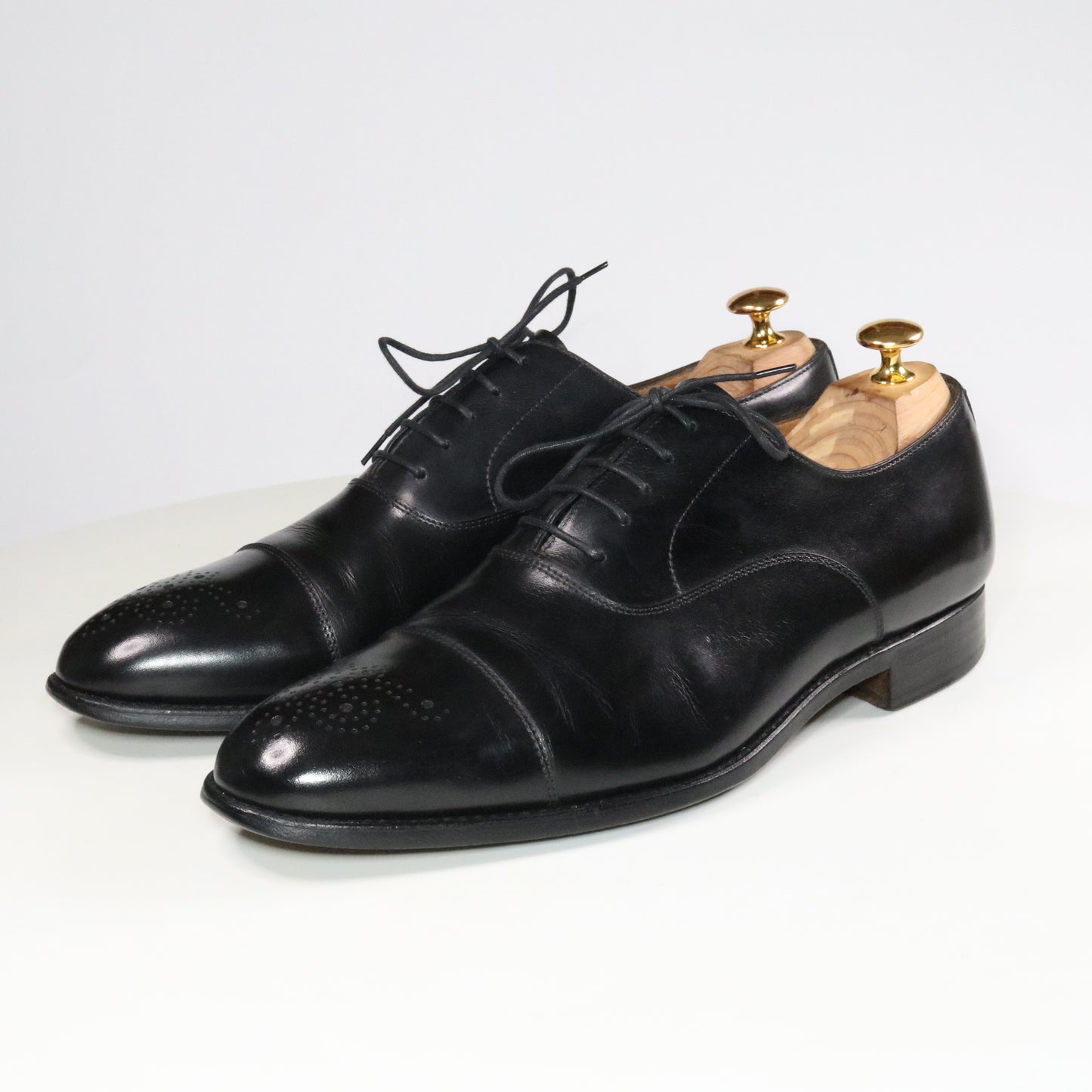 MackJames (Carlos Santos) Medallion cap toe Oxford