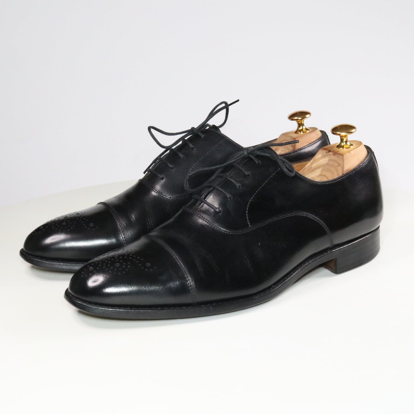 MackJames (Carlos Santos) Medallion cap toe Oxford