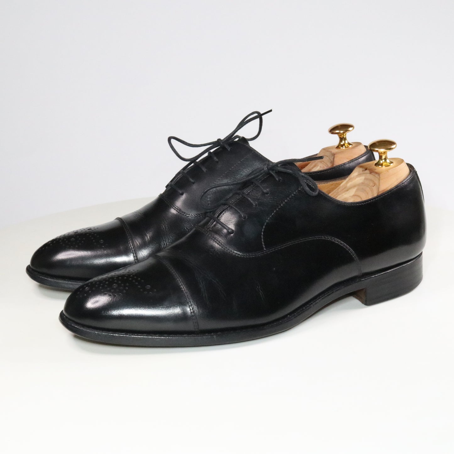 MackJames (Carlos Santos) Medallion cap toe Oxford