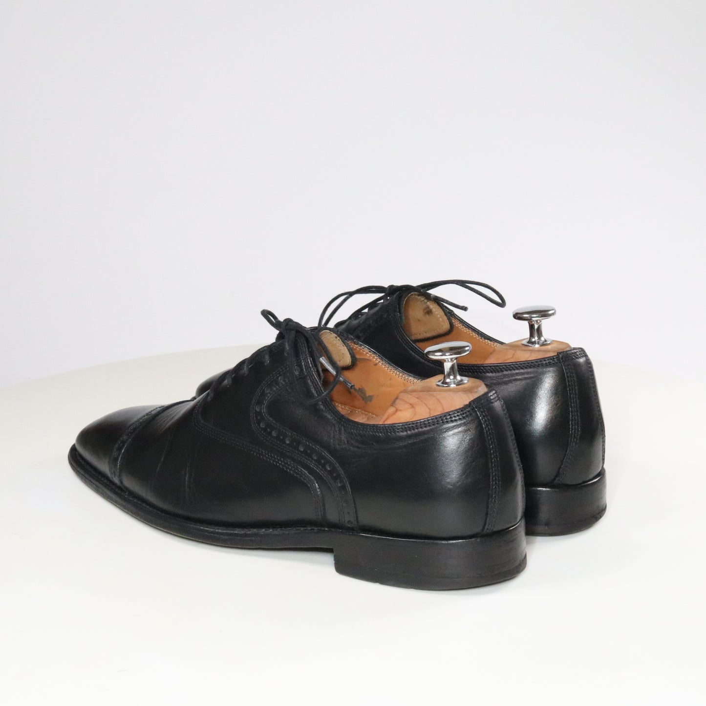 Floris Van Bommel  Cap toe oxford (½)