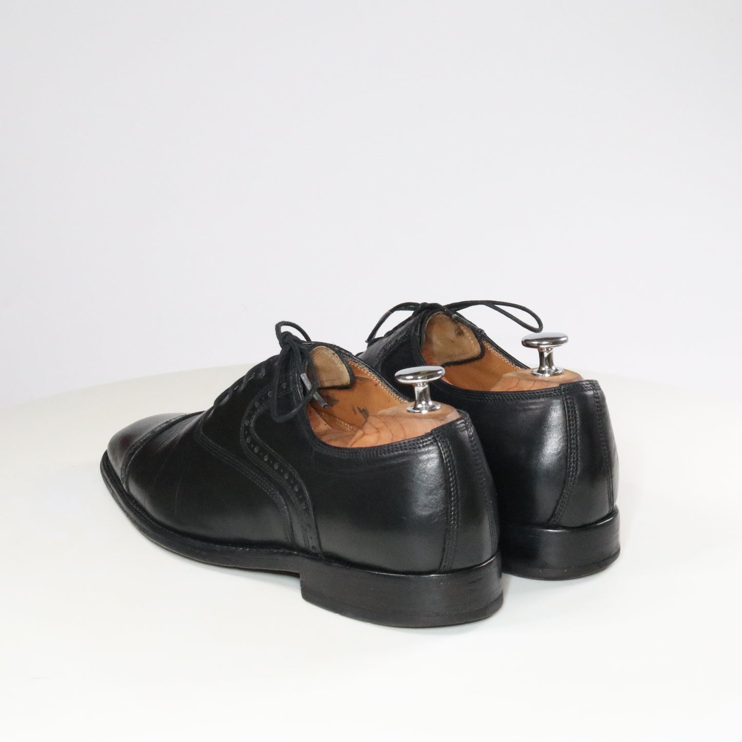 Floris Van Bommel  Cap toe oxford (½)