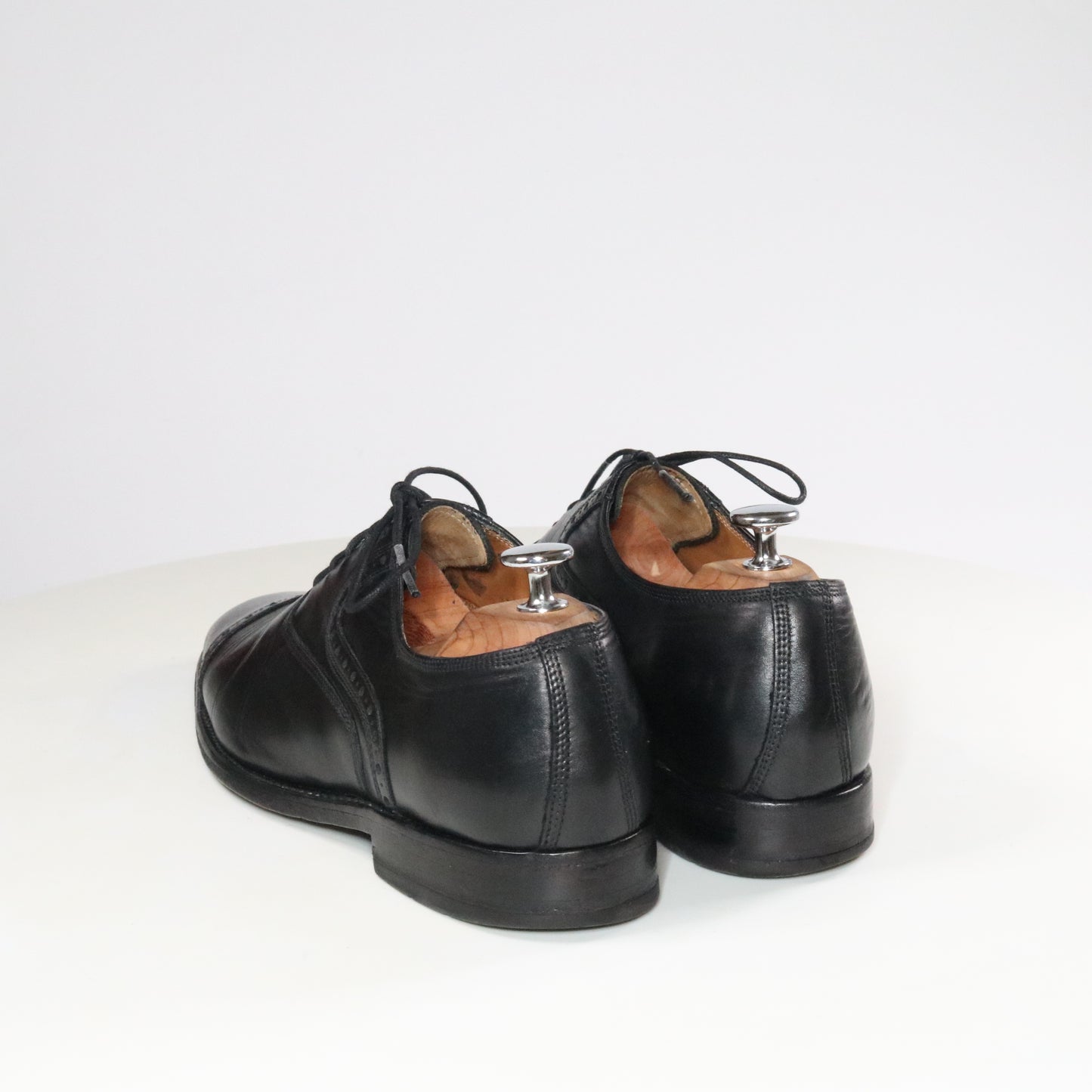 Floris Van Bommel  Cap toe oxford (½)