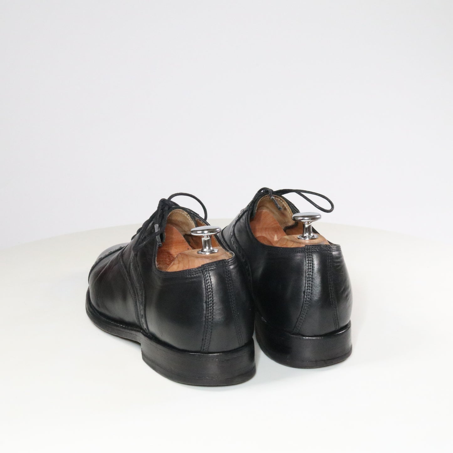 Floris Van Bommel  Cap toe oxford (½)