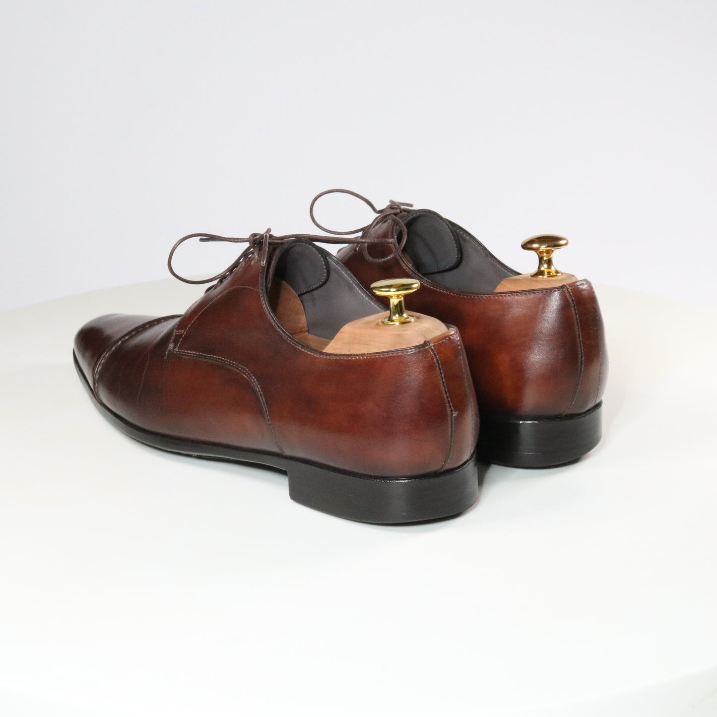 Santoni  Reverse stitch Cap Toe Derby  (½)